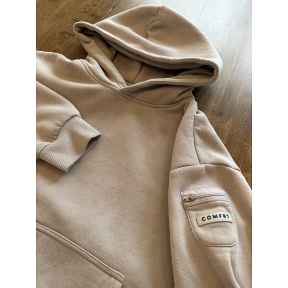 Comfrt Tops - Comfrt Hoodie Size Small Tan/Gray Long Sleeve Pullover Hoodie Heavyweight